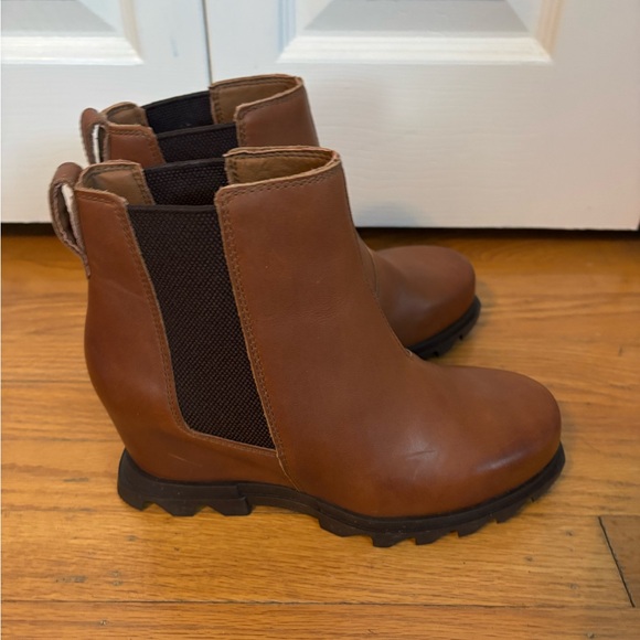 Sorel Joan of Arctic Wedge Ill Chelsea Boot - Waterproof Leather Wedge Boots 7 - Picture 8 of 11